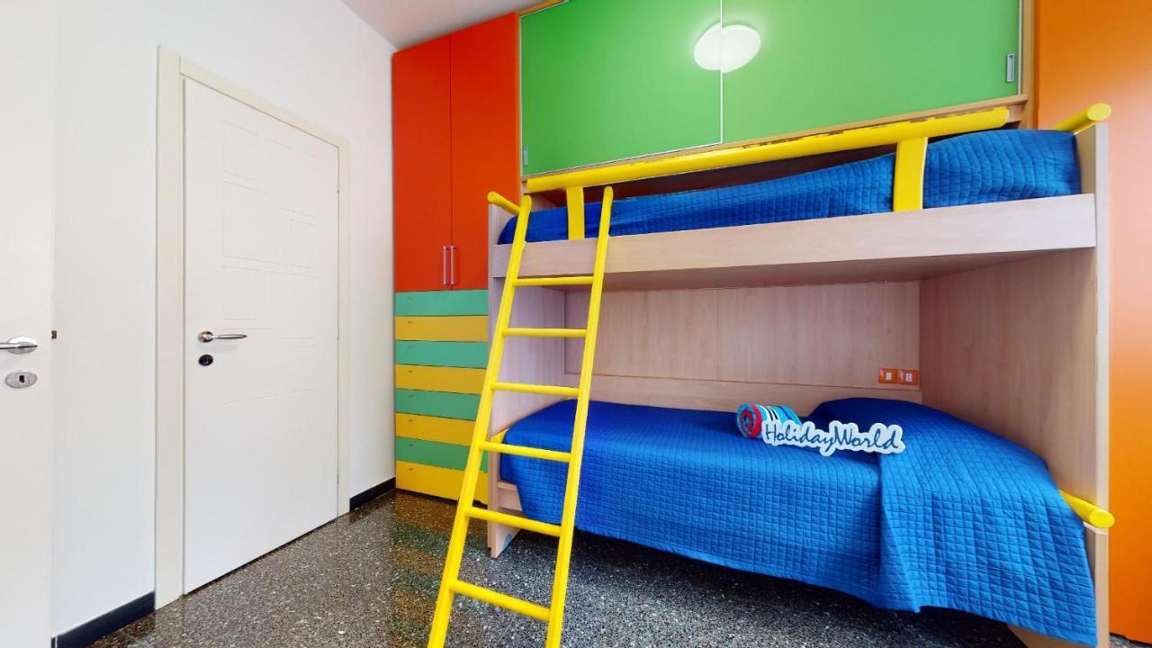 House Azzurra By Holiday World Генуя Экстерьер фото